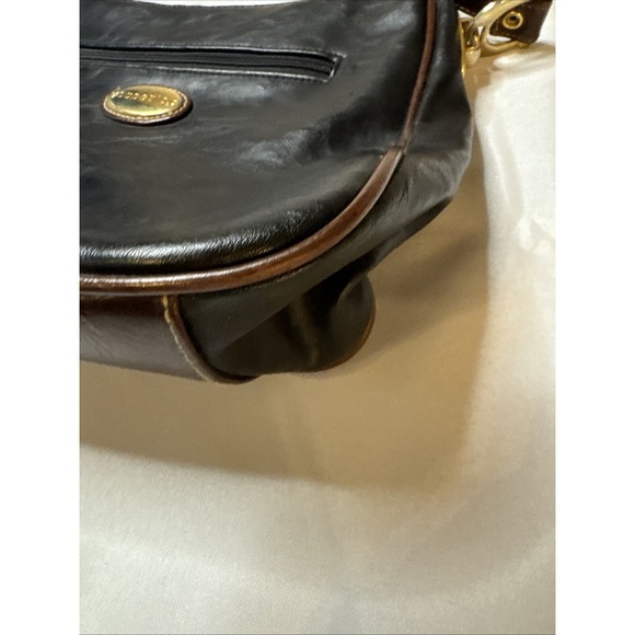 Capezio Purse Black and Brown Faux Leather Tote Shoulder Bag  VINTAGE CLASSIC CAPEZIO PURSE HANDBAG SHOULDER BAG BLACK AND BROWN